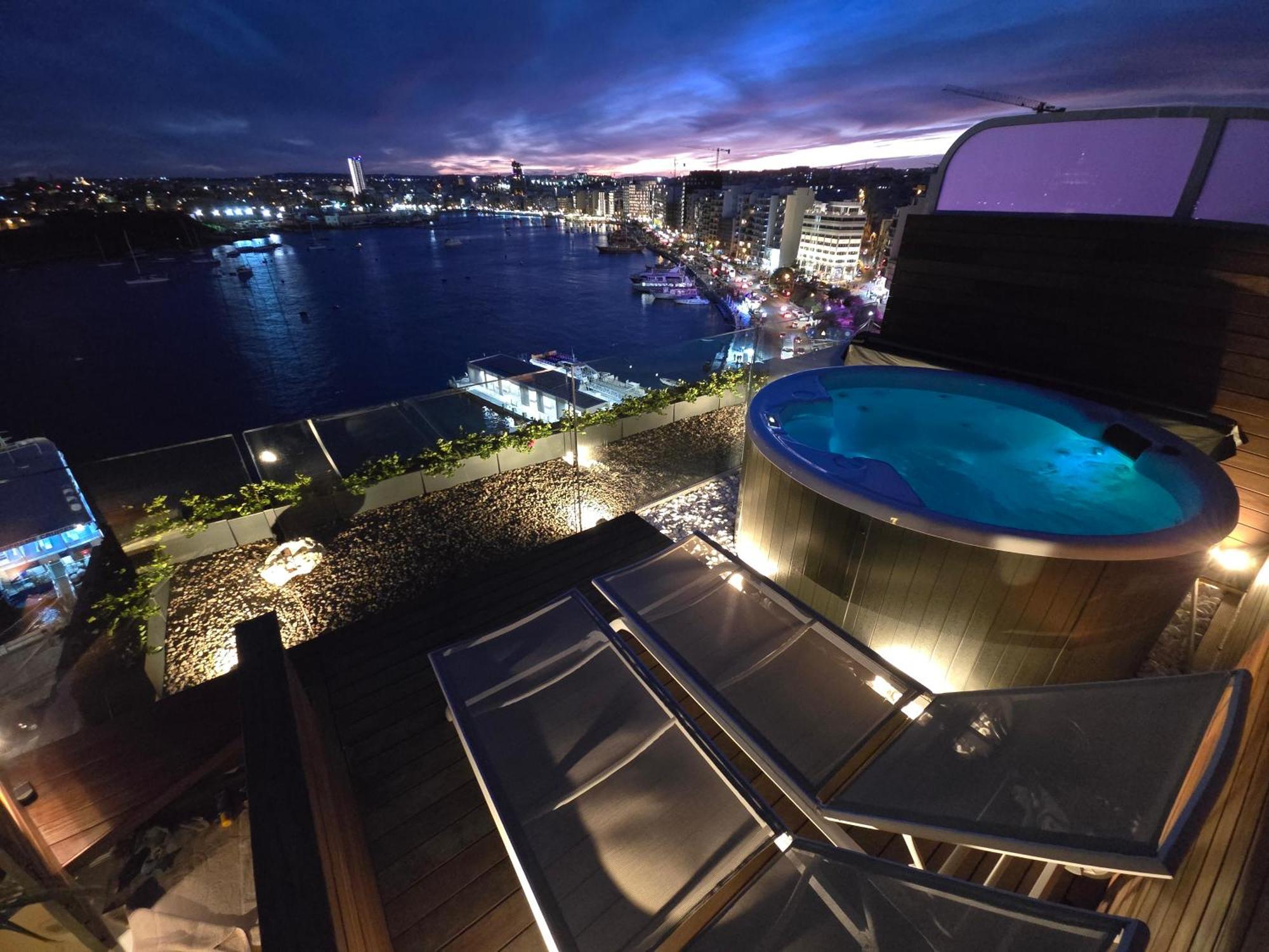 Seafront Duplex Penthouse Apartment Sliema Exterior foto